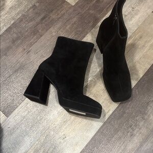Gianni Bini Black Suede Block Heel Ankle Boots